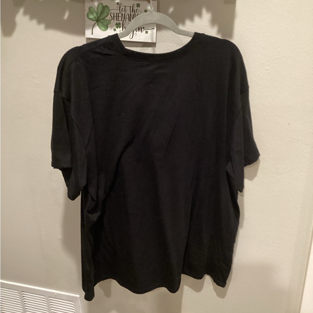 EUC - Worn Once - Torrid Black Schitt's Creek Graphic Tee - Sz 0!! - Picture 5 of 7